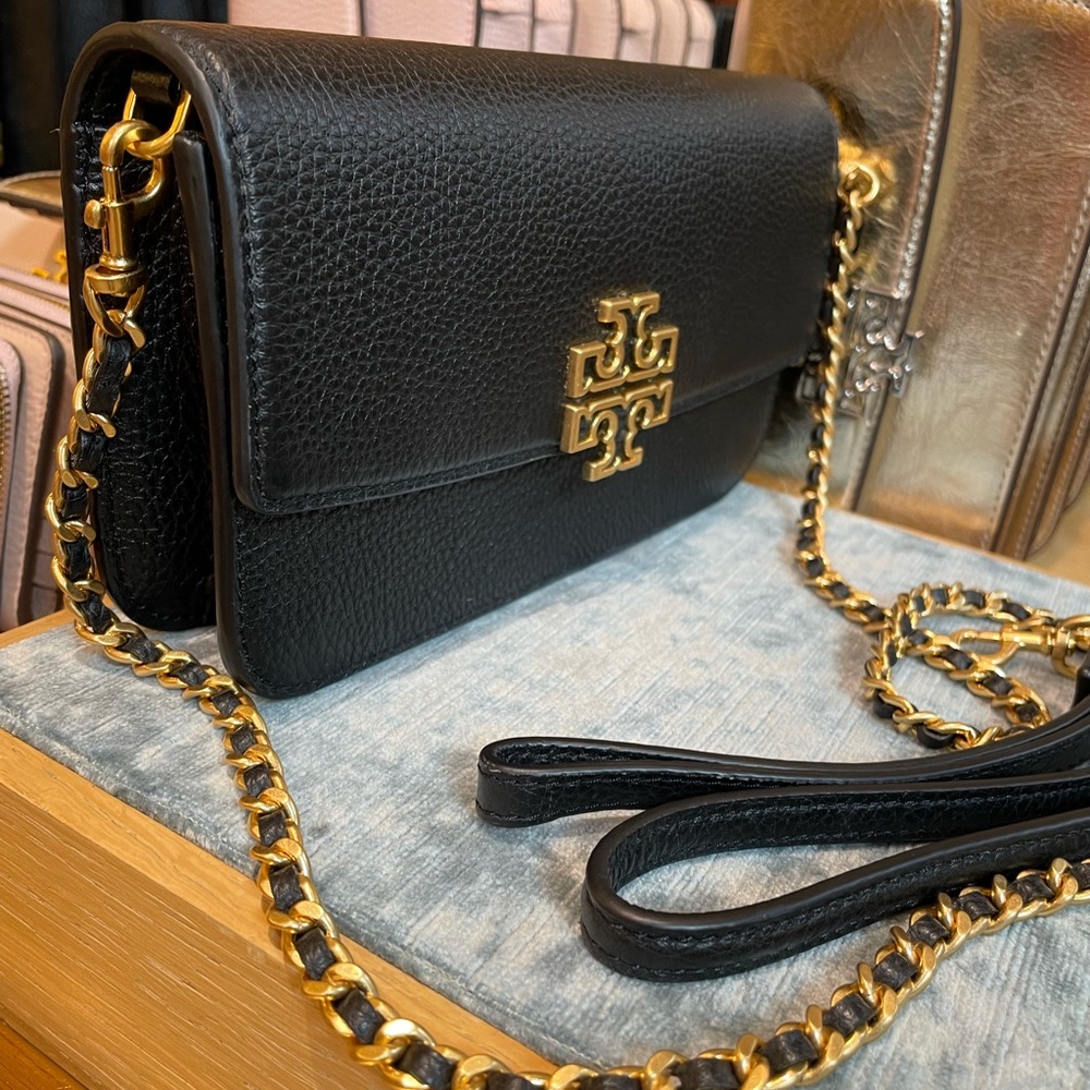 New, authentic britten chain wallet w wristlet black crossbody - Picture 3 of 14